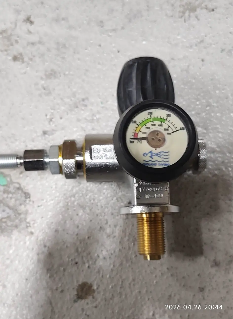 BEST FITTINGS MIDLAND CYLINDER VALVE M18X1.5 PRESSURE 300 BAR -1039889